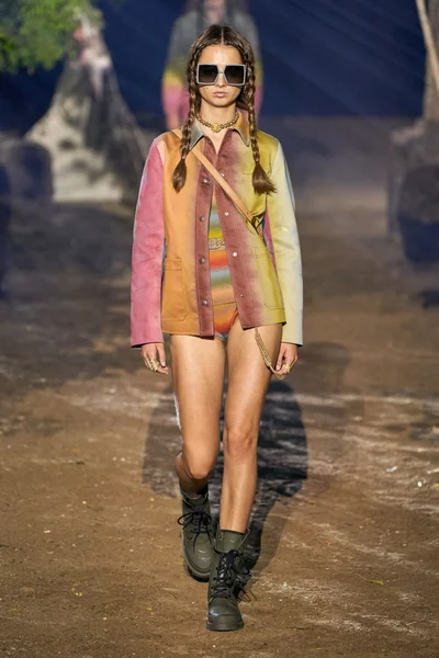 Look 36